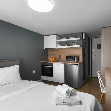 Denizen Penthouse, Nilie Hospitality Mgmt