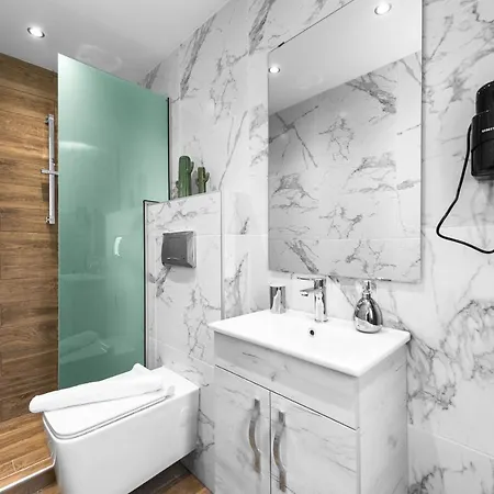 Denizen Penthouse, Nilie Hospitality Mgmt Apartment *